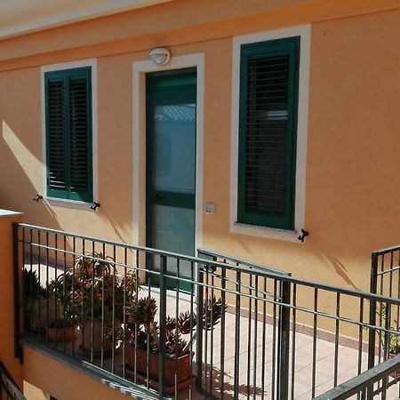 Appartamento In Paese A Santa Teresa Di Gallura Exterior foto